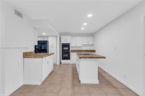 Adosado en venta en North Lauderdale, Florida, 4 dormitorios, 128.21 m2 № 2048281 - foto 7
