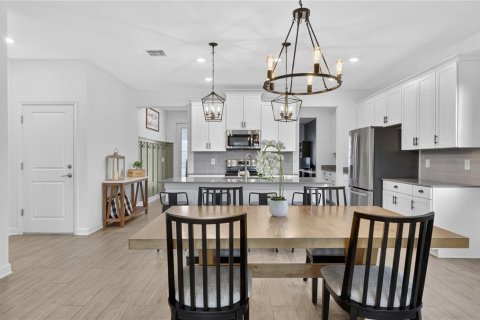 Casa en venta en Orlando, Florida, 5 dormitorios, 367.61 m2 № 2102750 - foto 14