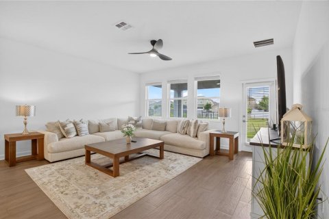 Casa en venta en Orlando, Florida, 5 dormitorios, 367.61 m2 № 2102750 - foto 17