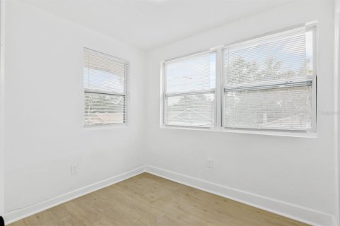 Apartamento en alquiler en Saint Petersburg, Florida, 2 dormitorios, 55.74 m2 № 1550024 - foto 9