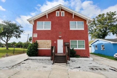 Apartamento en alquiler en Saint Petersburg, Florida, 2 dormitorios, 55.74 m2 № 1550024 - foto 1