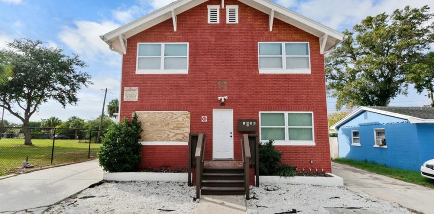 Appartement à Saint Petersburg, Floride 2 chambres, 55.74 m2 № 1550024