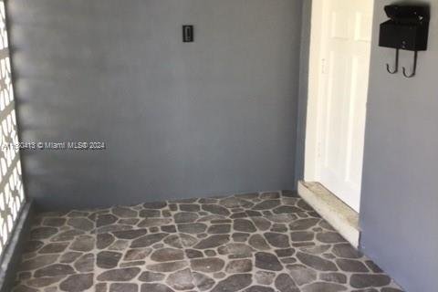Casa en venta en Miami Gardens, Florida, 3 dormitorios, 127.46 m2 № 1703340 - foto 12