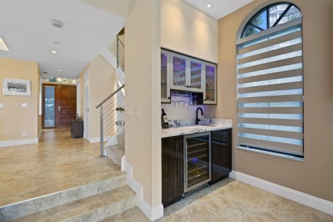 Touwnhouse à vendre à Aventura, Floride: 3 chambres, 220.46 m2 № 2431962 - photo 15
