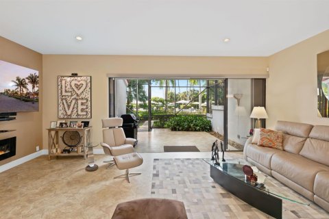 Touwnhouse à vendre à Aventura, Floride: 3 chambres, 220.46 m2 № 2431962 - photo 11