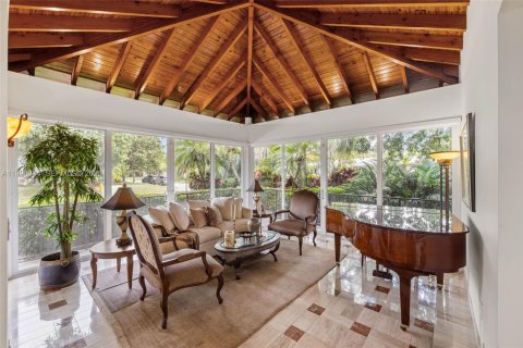 Купить виллу или дом в Майами, Флорида 5 спален, 454.01м2, № 2067744 - фото 8