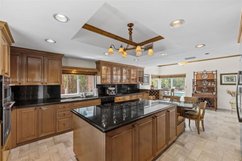 Купить виллу или дом в Майами, Флорида 5 спален, 454.01м2, № 2067744 - фото 13