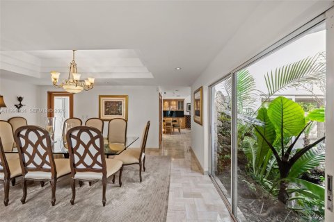 Купить виллу или дом в Майами, Флорида 5 спален, 454.01м2, № 2067744 - фото 10