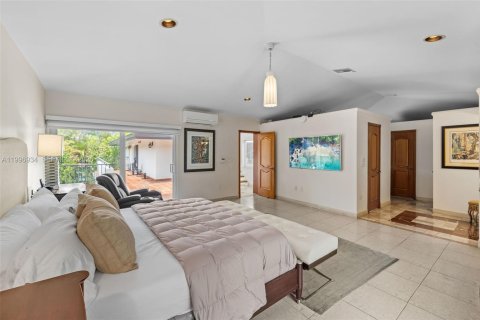 Купить виллу или дом в Майами, Флорида 5 спален, 454.01м2, № 2067744 - фото 30