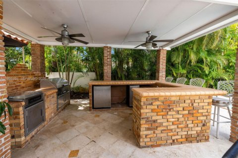 Купить виллу или дом в Майами, Флорида 5 спален, 454.01м2, № 2067744 - фото 24