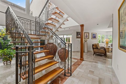 Купить виллу или дом в Майами, Флорида 5 спален, 454.01м2, № 2067744 - фото 18