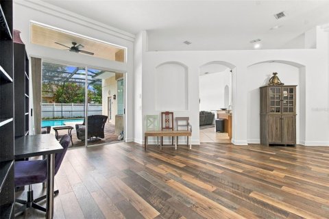 House in Land O' Lakes, Florida 4 bedrooms, 295.52 sq.m. № 2391613 - photo 9