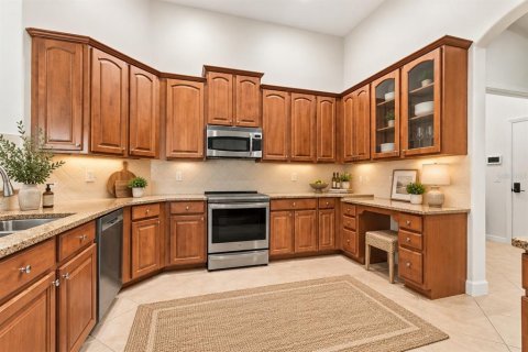 House in Land O' Lakes, Florida 4 bedrooms, 295.52 sq.m. № 2391613 - photo 19