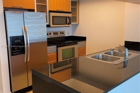 Copropriété à louer à Miami, Floride: 1 chambre, 76.64 m2 № 1639182 - photo 17