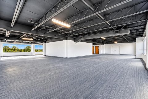 Propiedad comercial en venta en Ormond Beach, Florida, 2730.86 m2 № 2405552 - foto 12