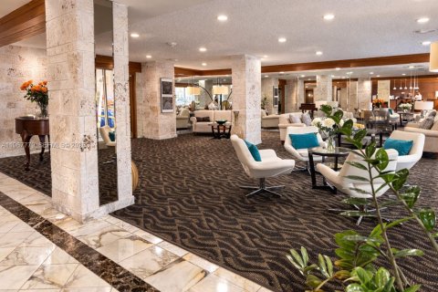 Condominio en venta en Sunny Isles Beach, Florida, 2 dormitorios, 138.24 m2 № 2030969 - foto 17