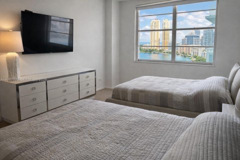 Condominio en venta en Sunny Isles Beach, Florida, 2 dormitorios, 138.24 m2 № 2030969 - foto 9