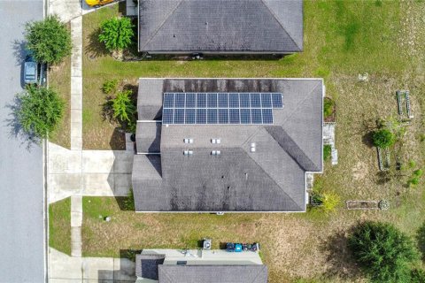 House in Haines City, Florida 3 bedrooms, 150.04 sq.m. № 1880968 - photo 3