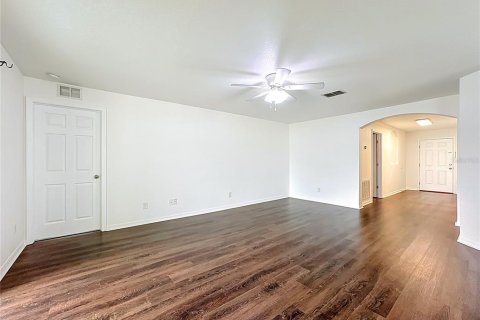 House in Haines City, Florida 3 bedrooms, 150.04 sq.m. № 1880968 - photo 6