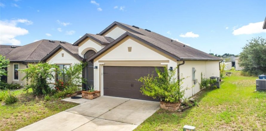 House in Haines City, Florida 3 bedrooms, 150.04 sq.m. № 1880968