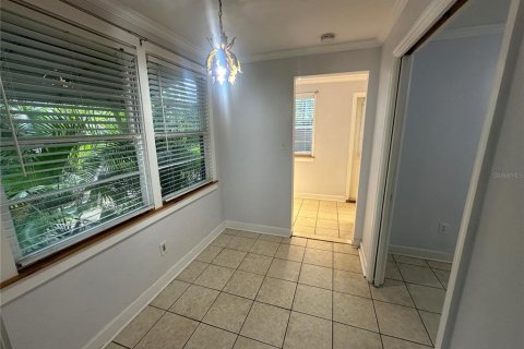 Immobilier commercial à vendre à Saint Petersburg, Floride: 5 chambres, 143.07 m2 № 1670723 - photo 15