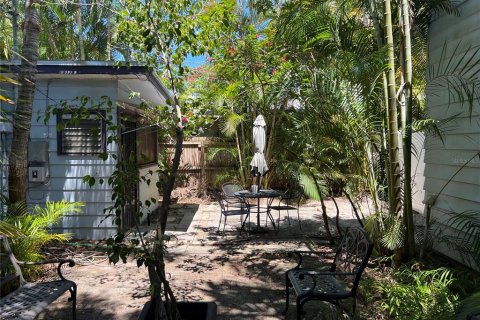 Immobilier commercial à vendre à Saint Petersburg, Floride: 5 chambres, 143.07 m2 № 1670723 - photo 13
