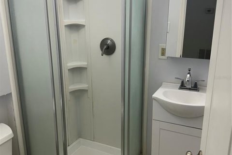 Immobilier commercial à vendre à Saint Petersburg, Floride: 5 chambres, 143.07 m2 № 1670723 - photo 21