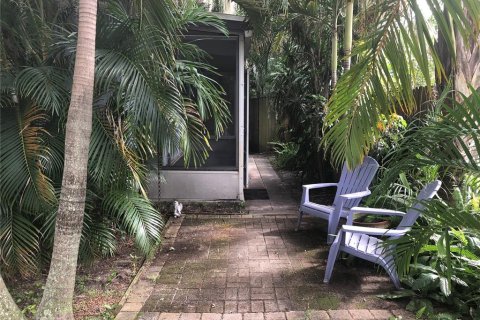 Immobilier commercial à vendre à Saint Petersburg, Floride: 5 chambres, 143.07 m2 № 1670723 - photo 2
