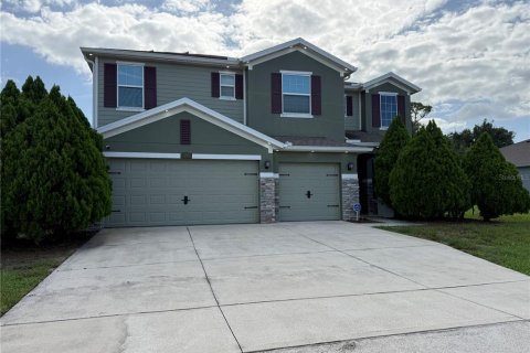 Casa en Deltona, Florida 5 dormitorios, 359.62 m2 № 2371621