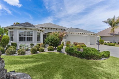 Casa en The Villages, Florida 3 dormitorios, 286.32 m2 № 2157690