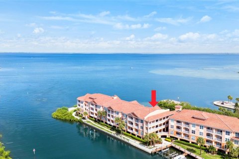 Condo in Tampa, Florida, 1 bedroom  № 1870095 - photo 20
