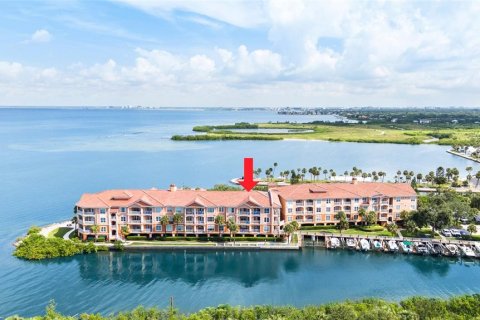 Condo in Tampa, Florida, 1 bedroom  № 1870095 - photo 23
