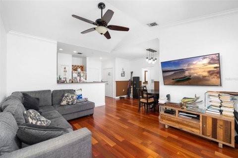 Condo in Tampa, Florida, 1 bedroom  № 1870095 - photo 7