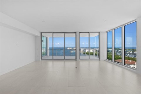 Copropriété à vendre à Tampa, Floride: 3 chambres, 247.68 m2 № 2210363 - photo 16