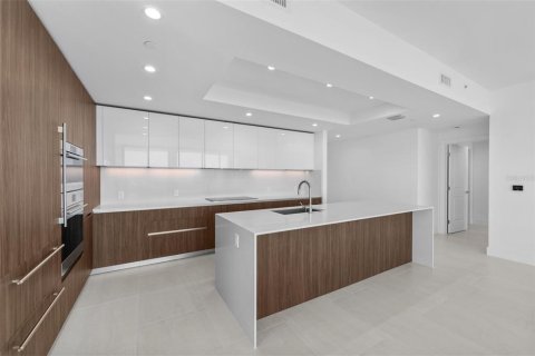 Copropriété à vendre à Tampa, Floride: 3 chambres, 247.68 m2 № 2210363 - photo 6
