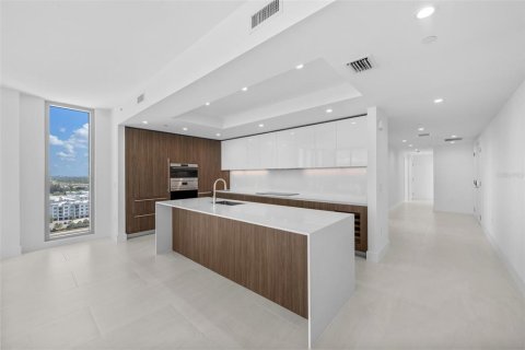 Copropriété à vendre à Tampa, Floride: 3 chambres, 247.68 m2 № 2210363 - photo 7