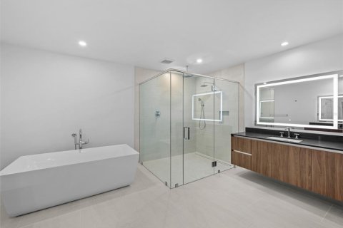 Copropriété à vendre à Tampa, Floride: 3 chambres, 247.68 m2 № 2210363 - photo 30