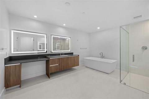 Copropriété à vendre à Tampa, Floride: 3 chambres, 247.68 m2 № 2210363 - photo 29