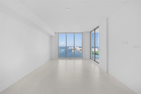 Copropriété à vendre à Tampa, Floride: 3 chambres, 247.68 m2 № 2210363 - photo 24