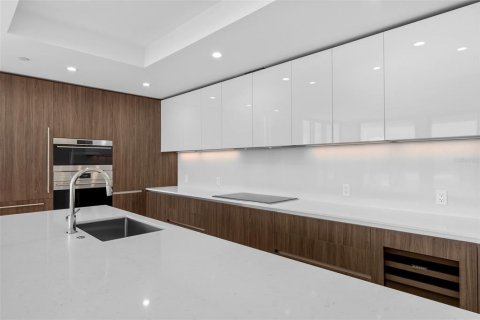 Copropriété à vendre à Tampa, Floride: 3 chambres, 247.68 m2 № 2210363 - photo 3