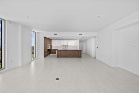 Copropriété à vendre à Tampa, Floride: 3 chambres, 247.68 m2 № 2210363 - photo 11