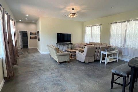Casa en alquiler en Ocala, Florida, 4 dormitorios, 227.42 m2 № 1817212 - foto 2
