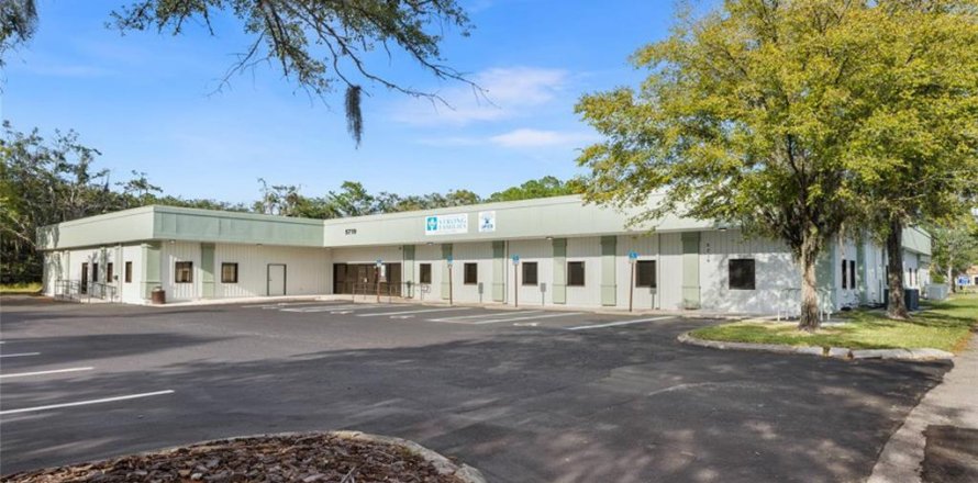 Commercial property in Gainesville, Florida 1583.05 sq.m. № 2378948