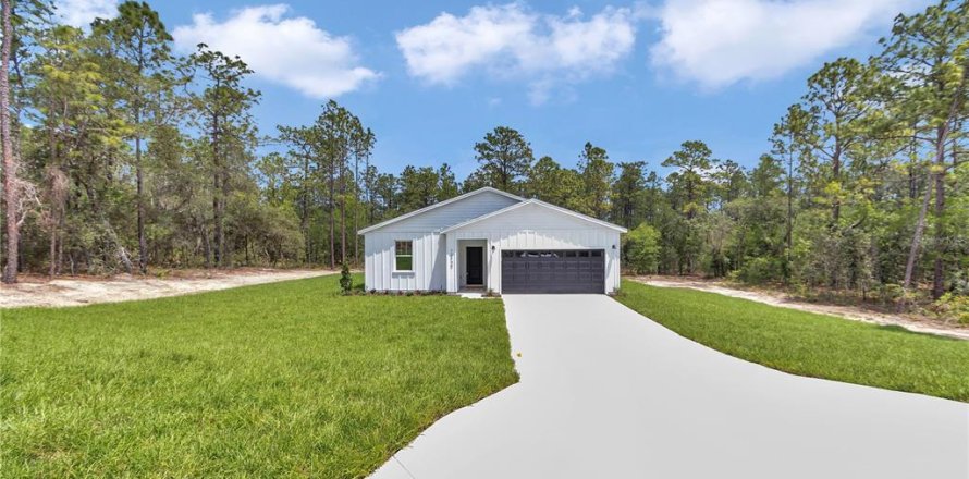 Villa ou maison à Dunnellon, Floride 3 chambres, 143.35 m2 № 2438503
