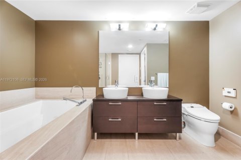 Copropriété à vendre à Miami Beach, Floride: 1 chambre, 72.28 m2 № 2042199 - photo 11