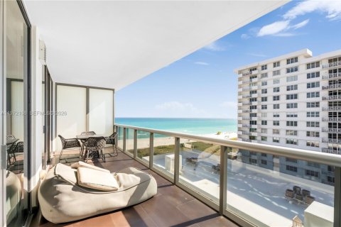 Condo à Miami Beach, Floride, 1 chambre  № 2042199