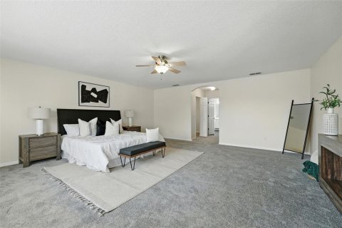 House in Orlando, Florida 4 bedrooms, 245.82 sq.m. № 1785425 - photo 22