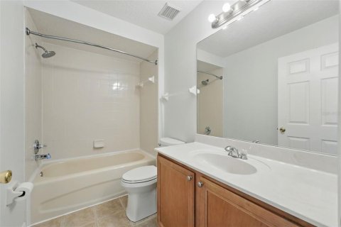 House in Orlando, Florida 4 bedrooms, 245.82 sq.m. № 1785425 - photo 29