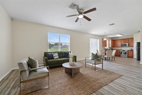 House in Orlando, Florida 4 bedrooms, 245.82 sq.m. № 1785425 - photo 13