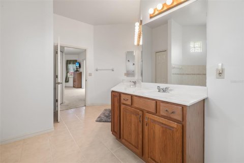 House in Fort Denaud, Florida 5 bedrooms, 336.03 sq.m. № 1823993 - photo 26